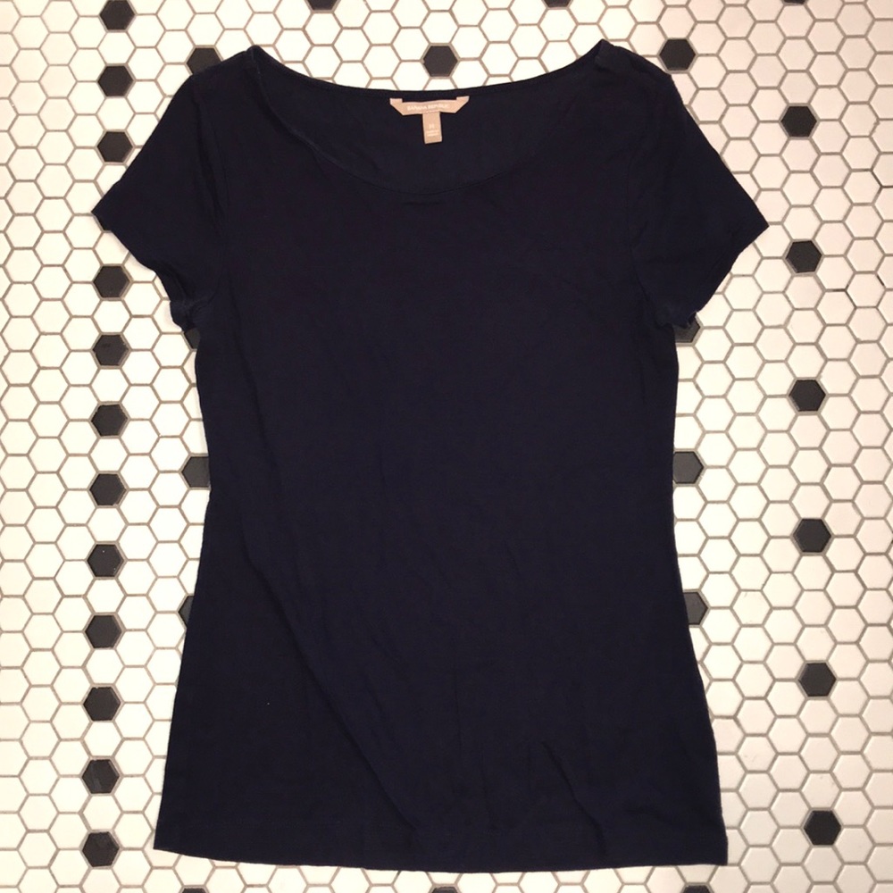 Women’s Banana Republic navy blue short sleeve tee